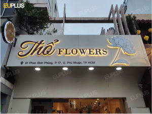 Làm bảng hiệu shop hoa tươi