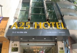 bảng hiệu khách sạn hiện đại