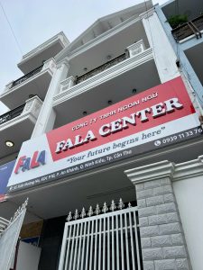 Bảng hiệu anh ngữ sang trọng