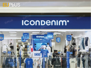 bảng hiệu quần áo sang trọng